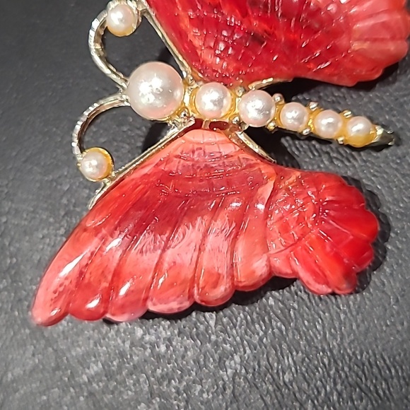 Butterfly brooch red & goldtone Pearls - Picture 3 of 7